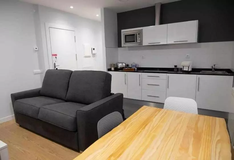 Alquilaz Apartamentos Turísticos