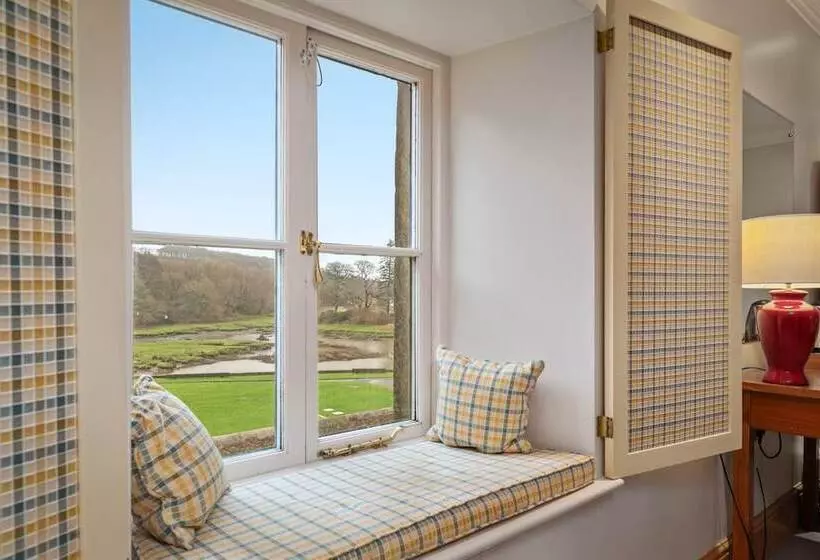 Aamiaismajoitus (B&B) Slebech Park Restaurant & Rooms