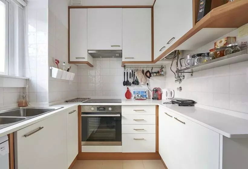 Casa Oliveira   Alvalade By The Metro