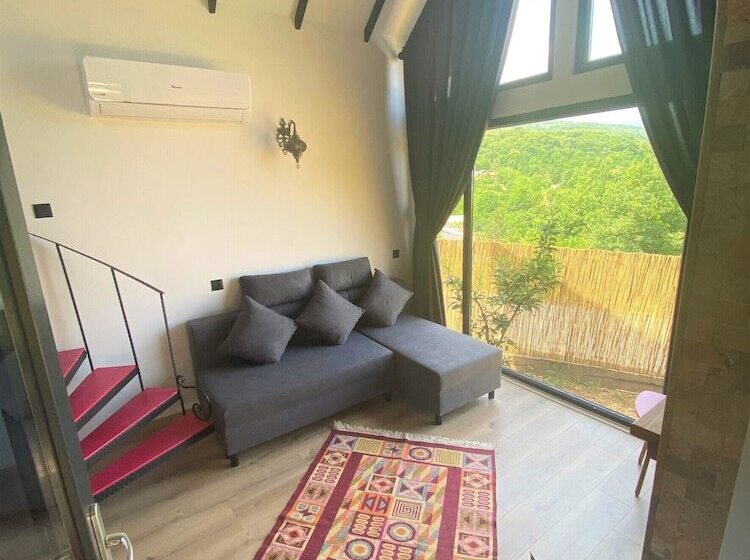 مسافرخانه Rif Sapanca