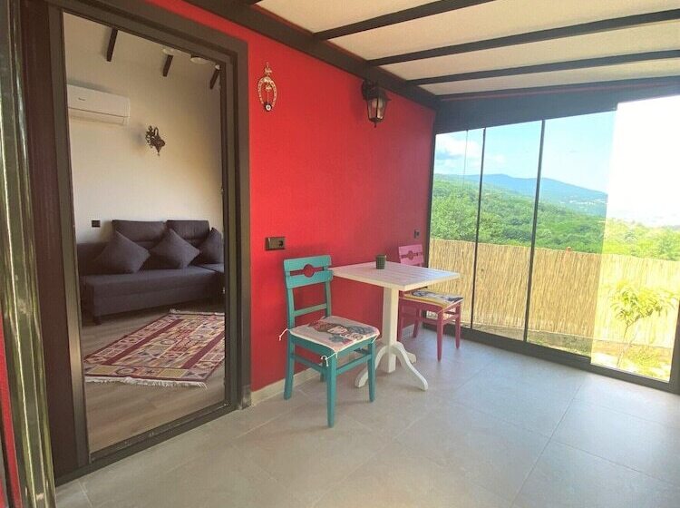 مسافرخانه Rif Sapanca