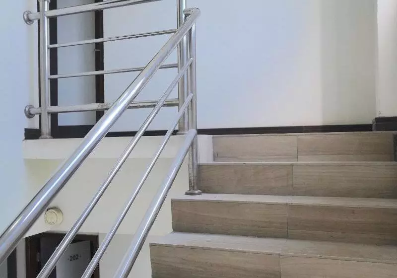 Hotelli Utama Inn By Oyo Rooms