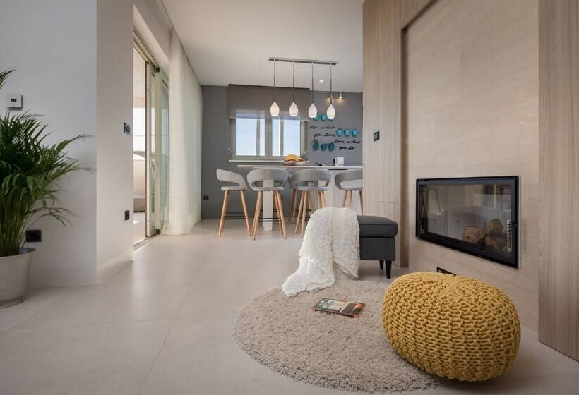 Luxury Villa Cinderella With Swimming Pool