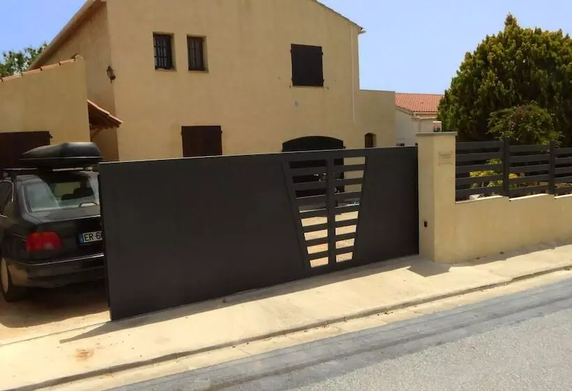 Majatalo Les Pucines