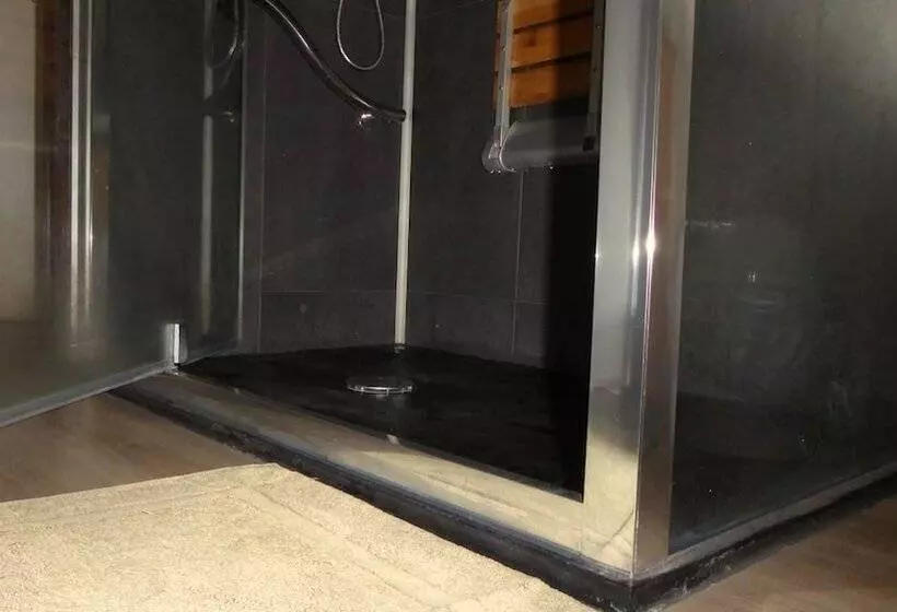 Majatalo Les Pucines