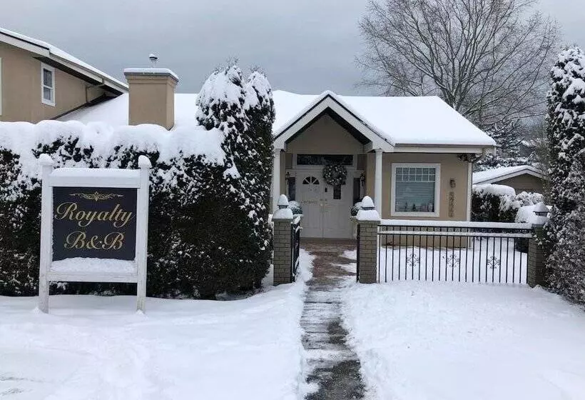 Royalty B&b