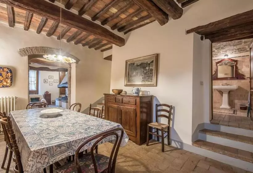 Agriturismo La Ferrozzola