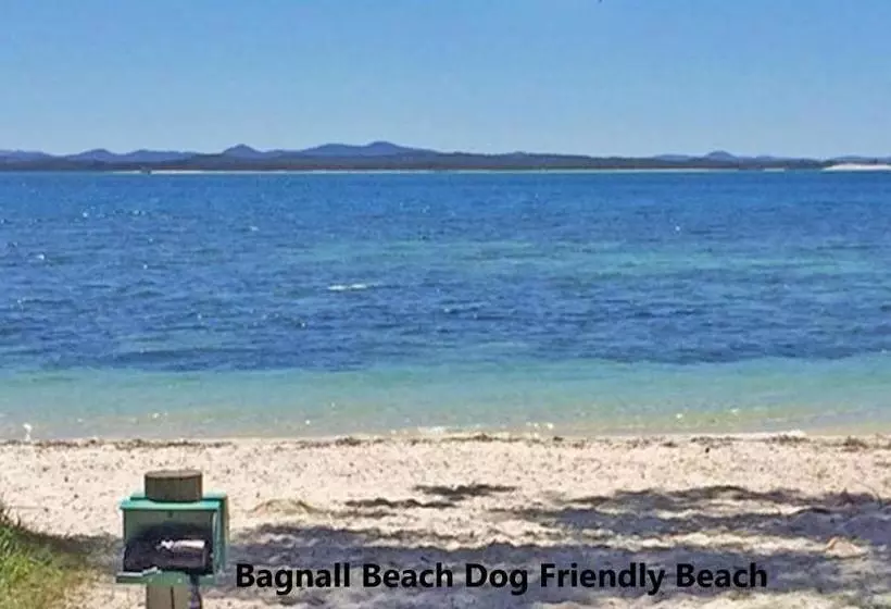 Away Nelson Bay, 29 Wollomi Ave Spacious Family Home With Water Views, Pet Friendly, Wifi & Aircon