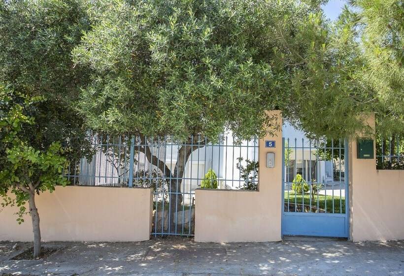 Garden House In Anavyssos