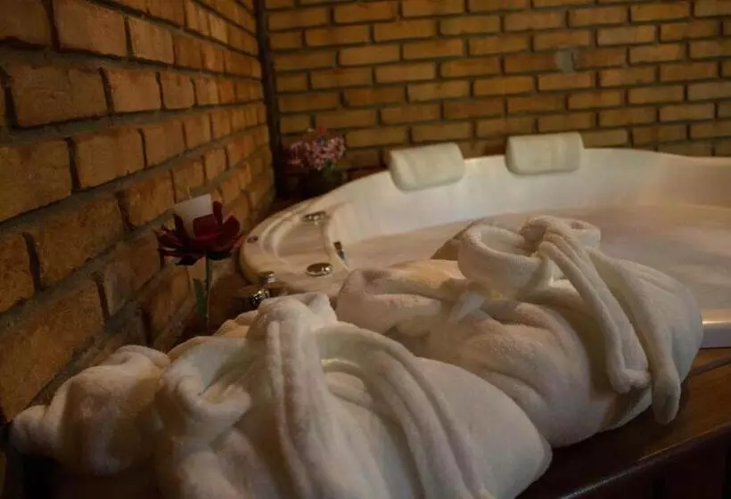 Hotelli Pousada Da Carmem