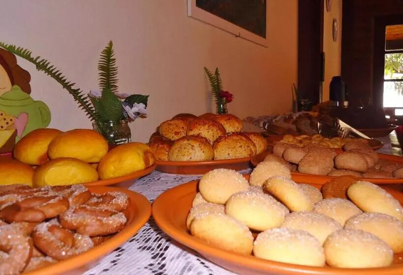 Hotelli Pousada Da Carmem