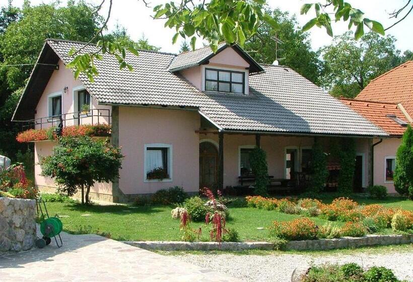 هتل روستایی Tourist Farm Pri Martinovih