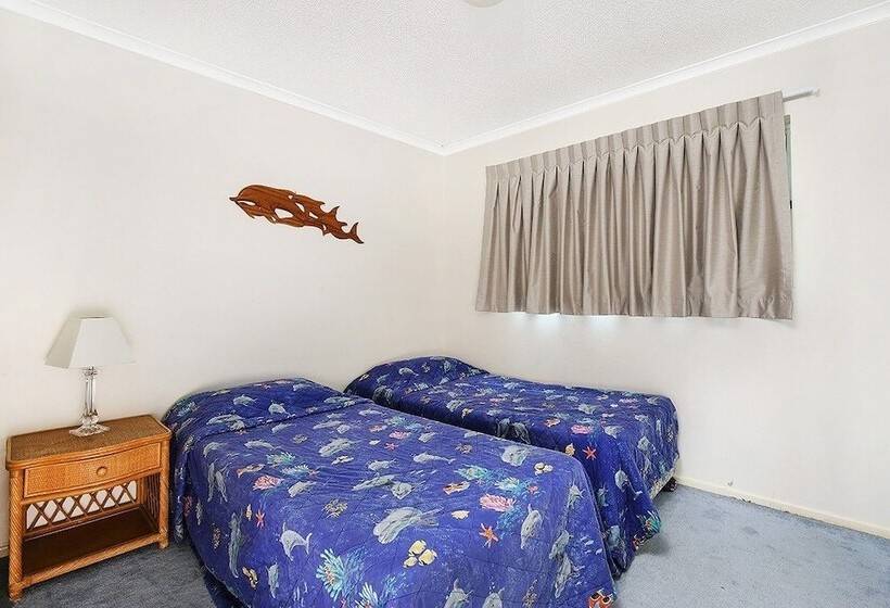 Amazing Waterfront Views Sunshine Coast H330