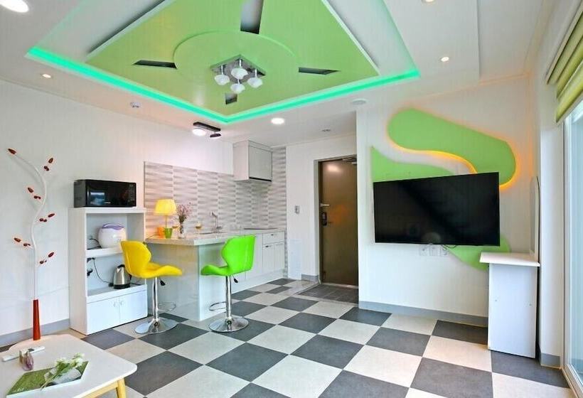 Gyeongju The One Pension Blue