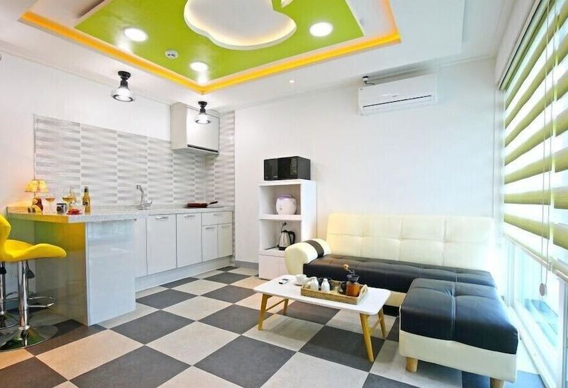 Gyeongju The One Pension Blue