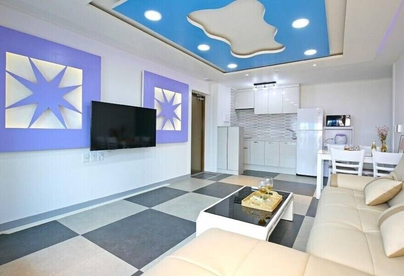 Gyeongju The One Pension Blue