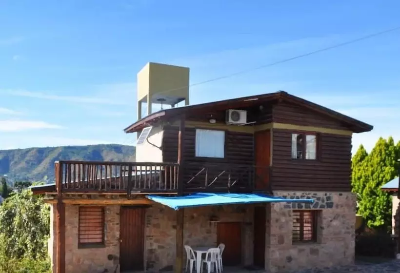 Hotelli Cabañas El Madero