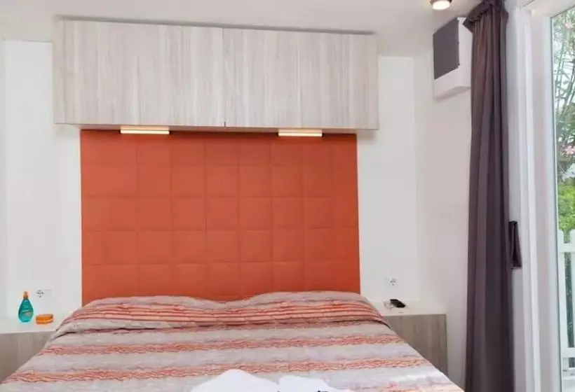 هتل Camping Village Pino Mare