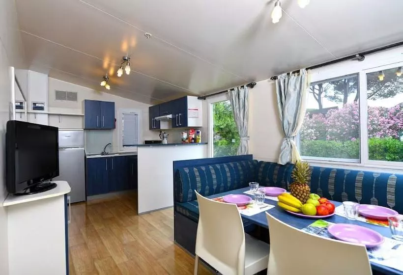 هتل Camping Village Pino Mare