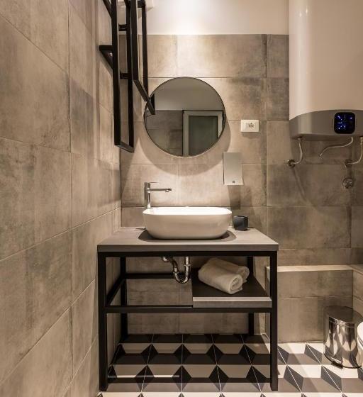 Hotelli Guesthouse Main Square