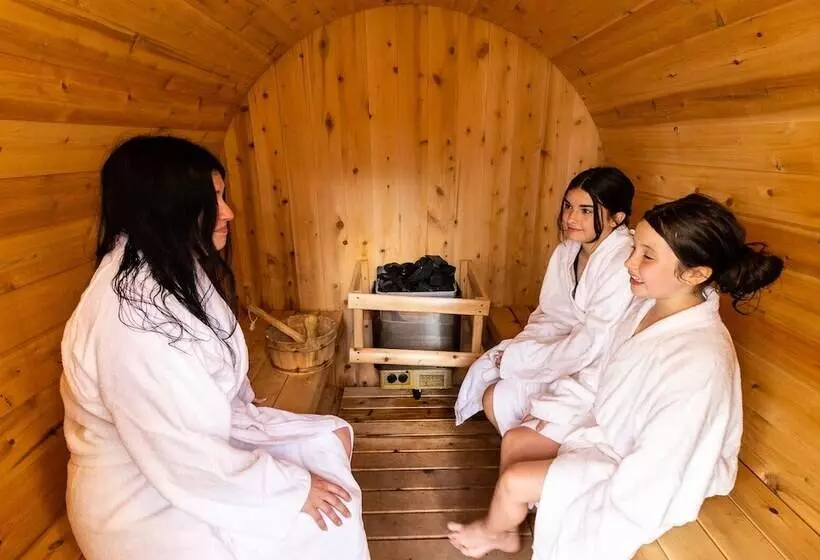 Hotelli Pond S Resort