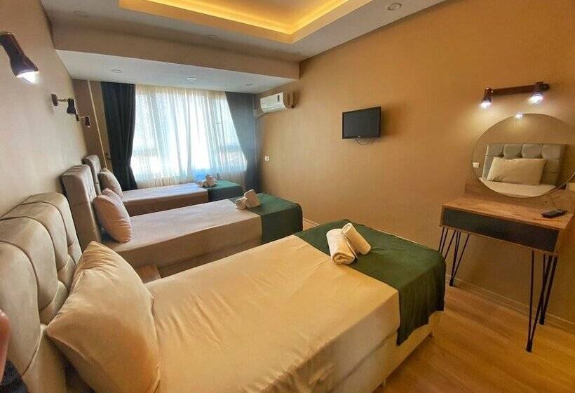 هتل Ulubat Castle