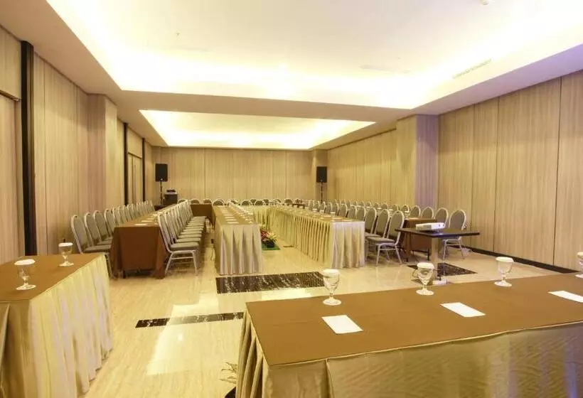 Grand Karlita Hotel Purwokerto