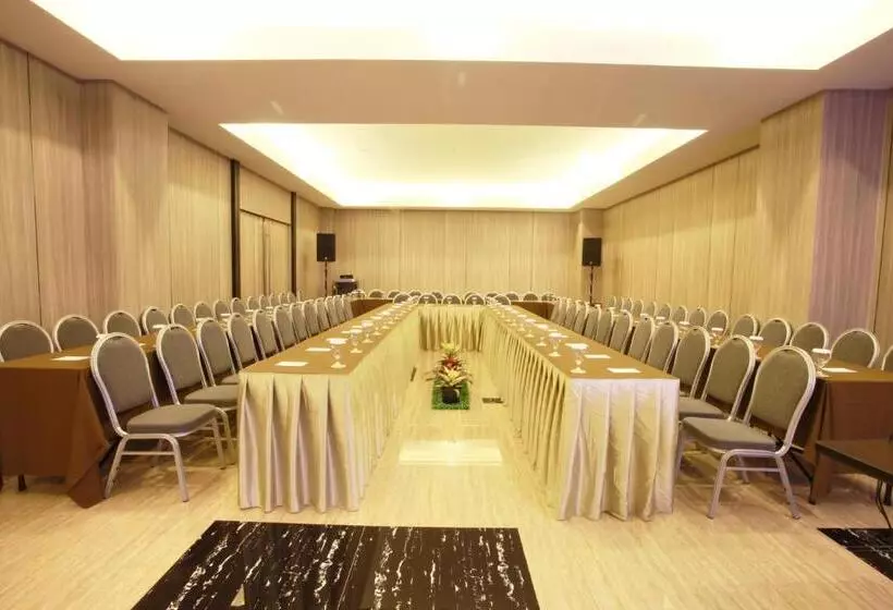 Grand Karlita Hotel Purwokerto