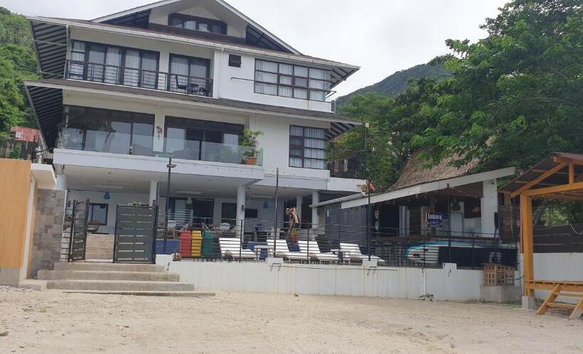 בית מלון כפרי Veronicas Inn