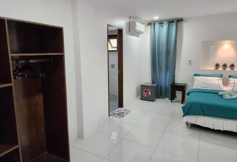 Hotelli Veronicas Inn