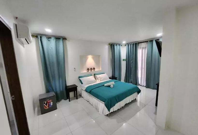 Hotelli Veronicas Inn