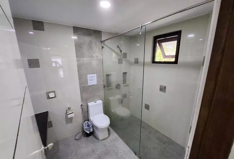 Hotelli Veronicas Inn