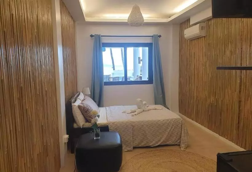 Hotelli Veronicas Inn