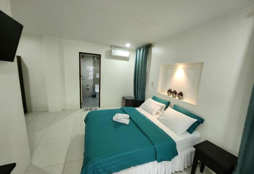 בית מלון כפרי Veronicas Inn