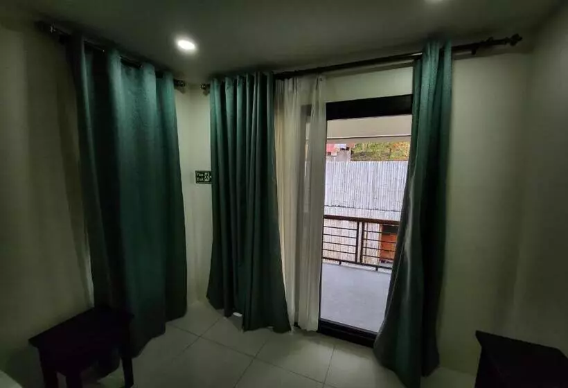 Hotelli Veronicas Inn