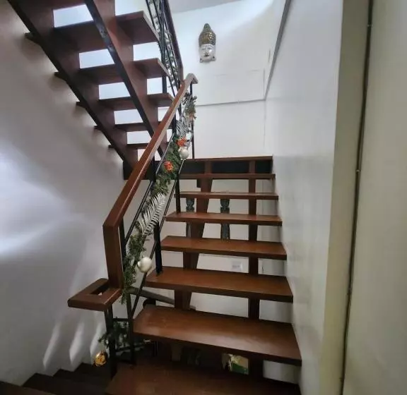 Hotelli Veronicas Inn