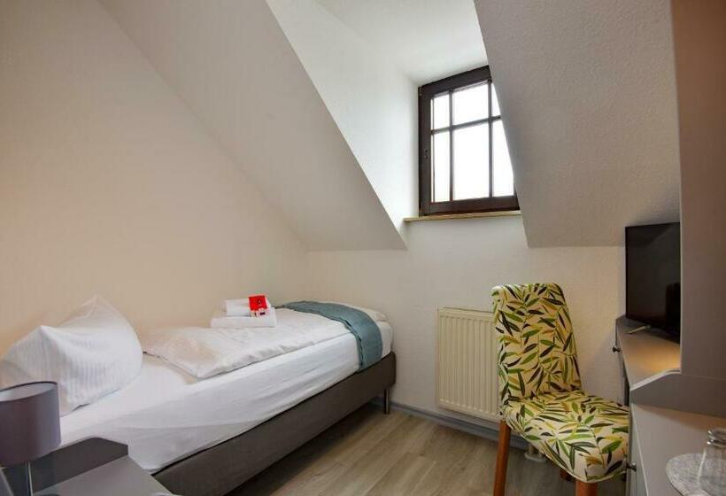 Landhotel Der Distelhof Mit Scheunencafé