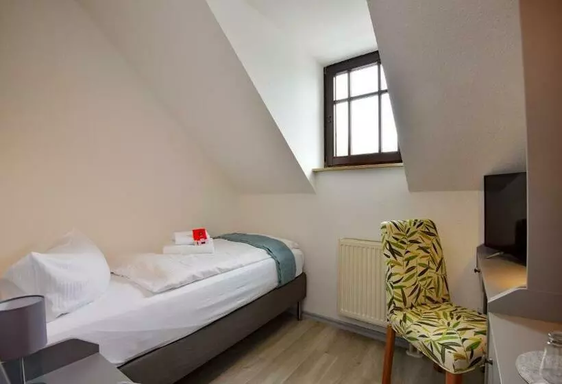 Landhotel Der Distelhof Mit Scheunencafé