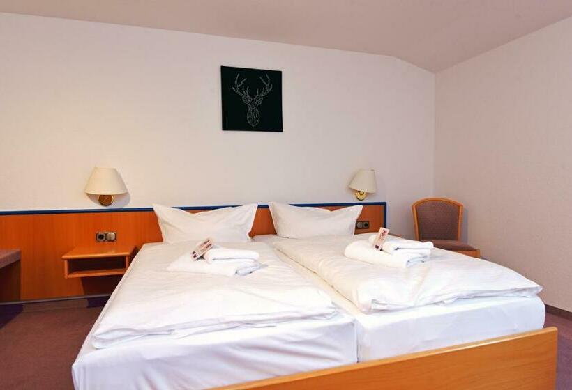 Landhotel Der Distelhof Mit Scheunencafé