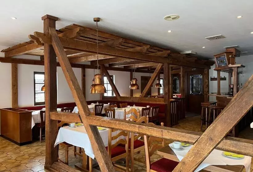 Landhotel Der Distelhof Mit Scheunencafé