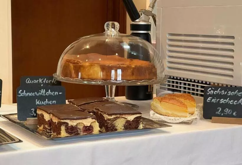 Landhotel Der Distelhof Mit Scheunencafé