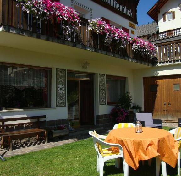 Отель Dolomitenblick