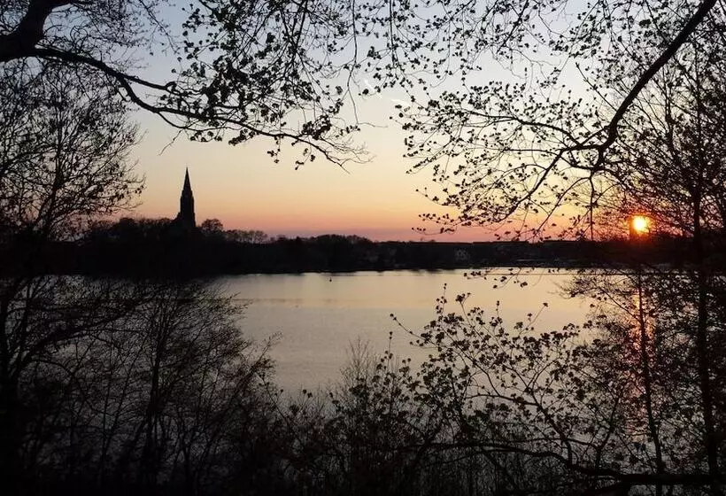 Hotelli Ferienresidenz Müritzpark