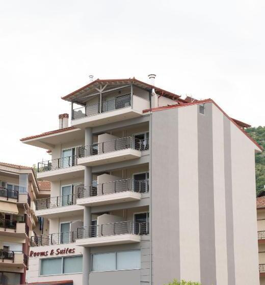 Hotel Paralimnio Suites