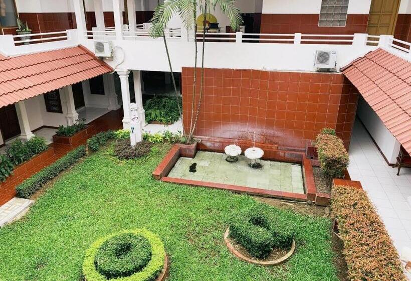 בית מלון כפרי Ririn