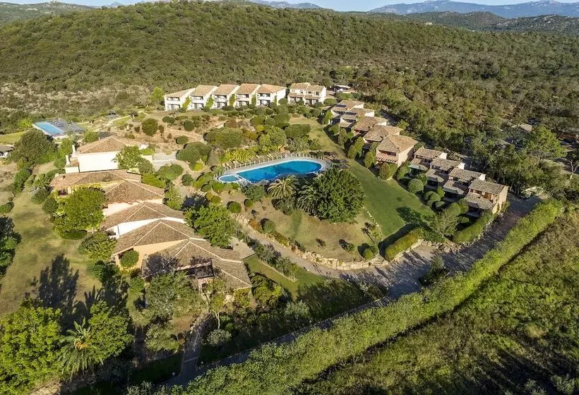 Hôtel Domaine Santa Giulia Palace