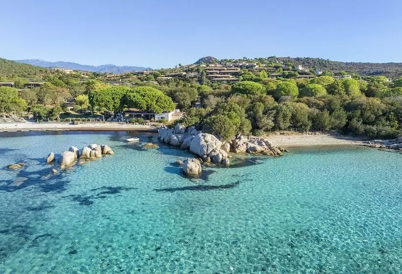 Hôtel Domaine Santa Giulia Palace