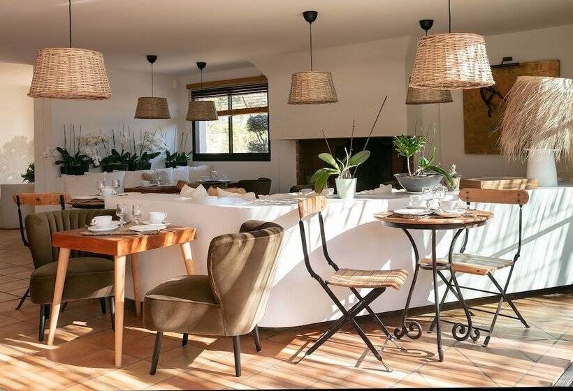 酒店 Domaine Santa Giulia Palace