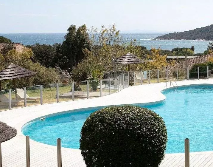 Hôtel Domaine Santa Giulia Palace