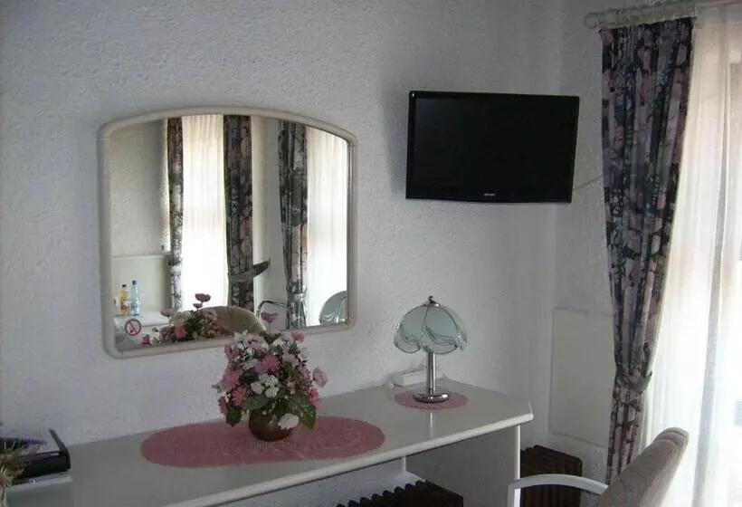 Hotelli Gästehaus Hochrhönblick